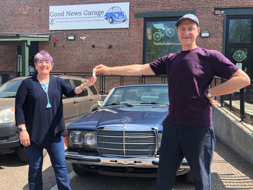 Paul Budnitz donates a classic car to Good News Garage.